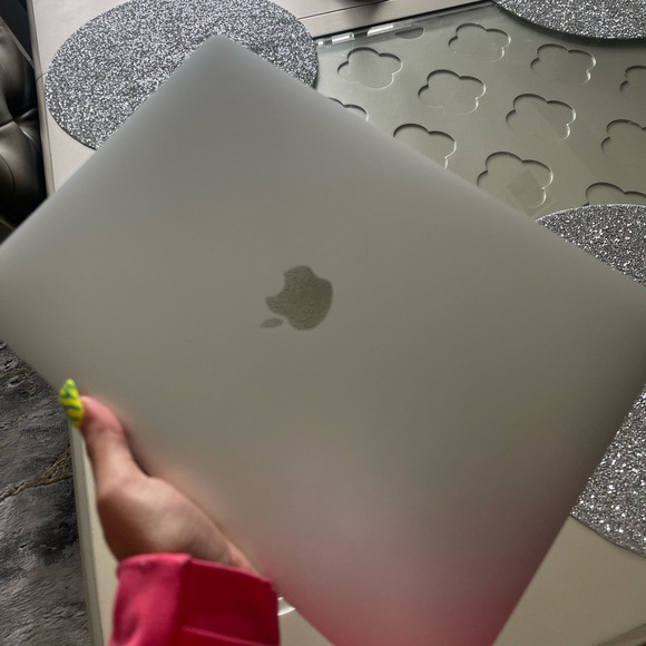 Apple Sleek Silver MacBook Pro